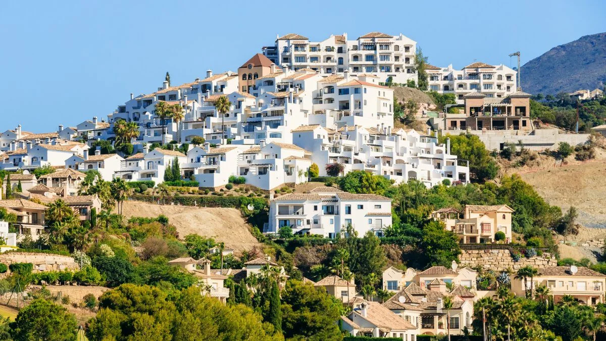 Llaves de piso sobre el texto de la Ley de Vivienda de Andalucía